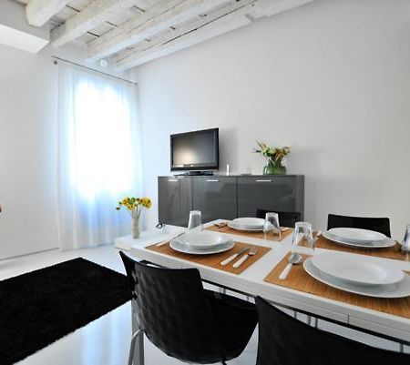 Venetian Apartments Екстериор снимка