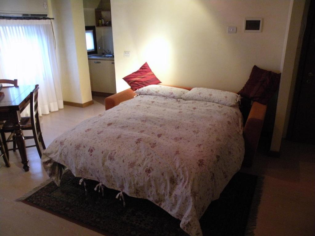 Venetian Apartments Стая снимка